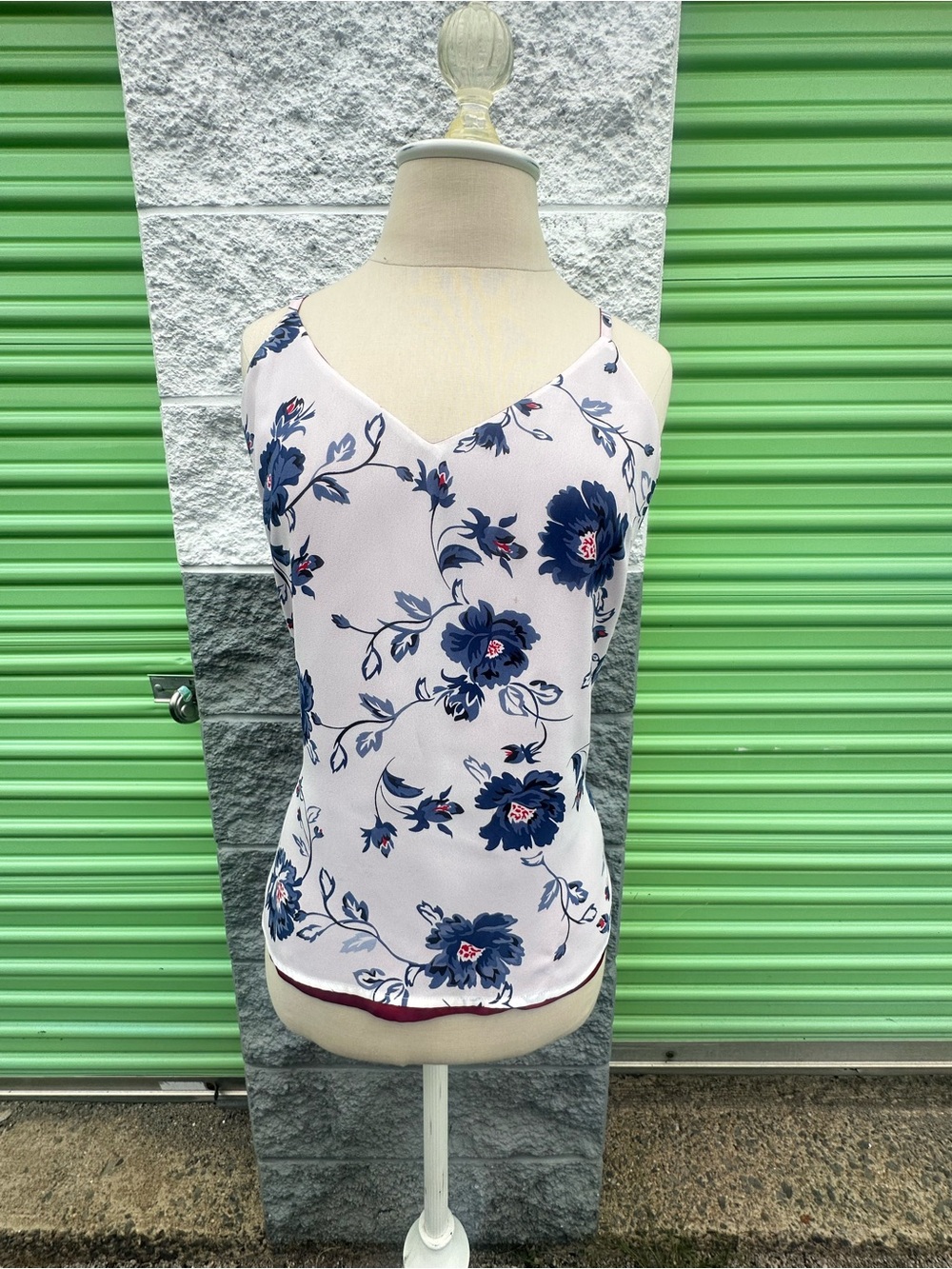White House Black Market Lilac Floral V-Neck Cami with Navy Blooms
